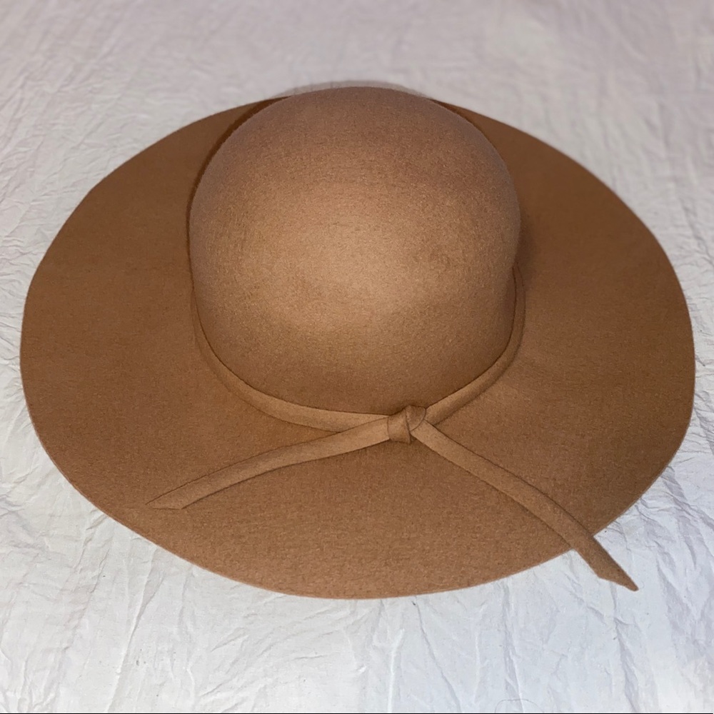 Women’s Floppy Hat